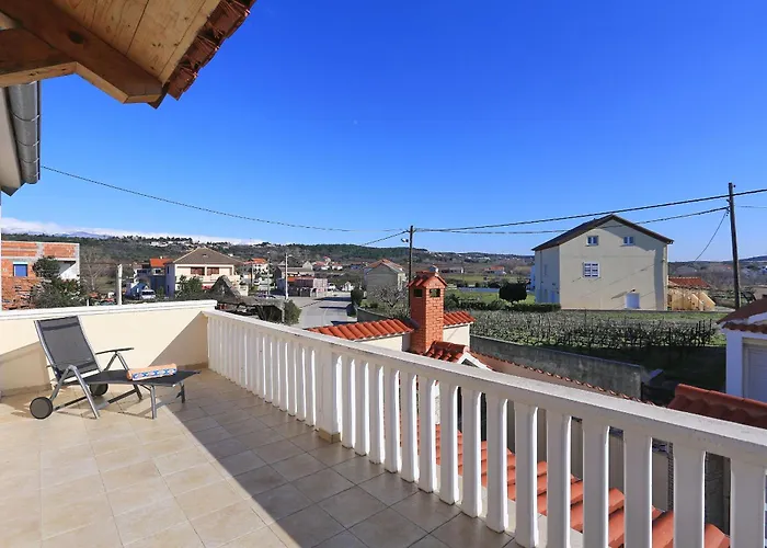 Semesterbostad Senta *